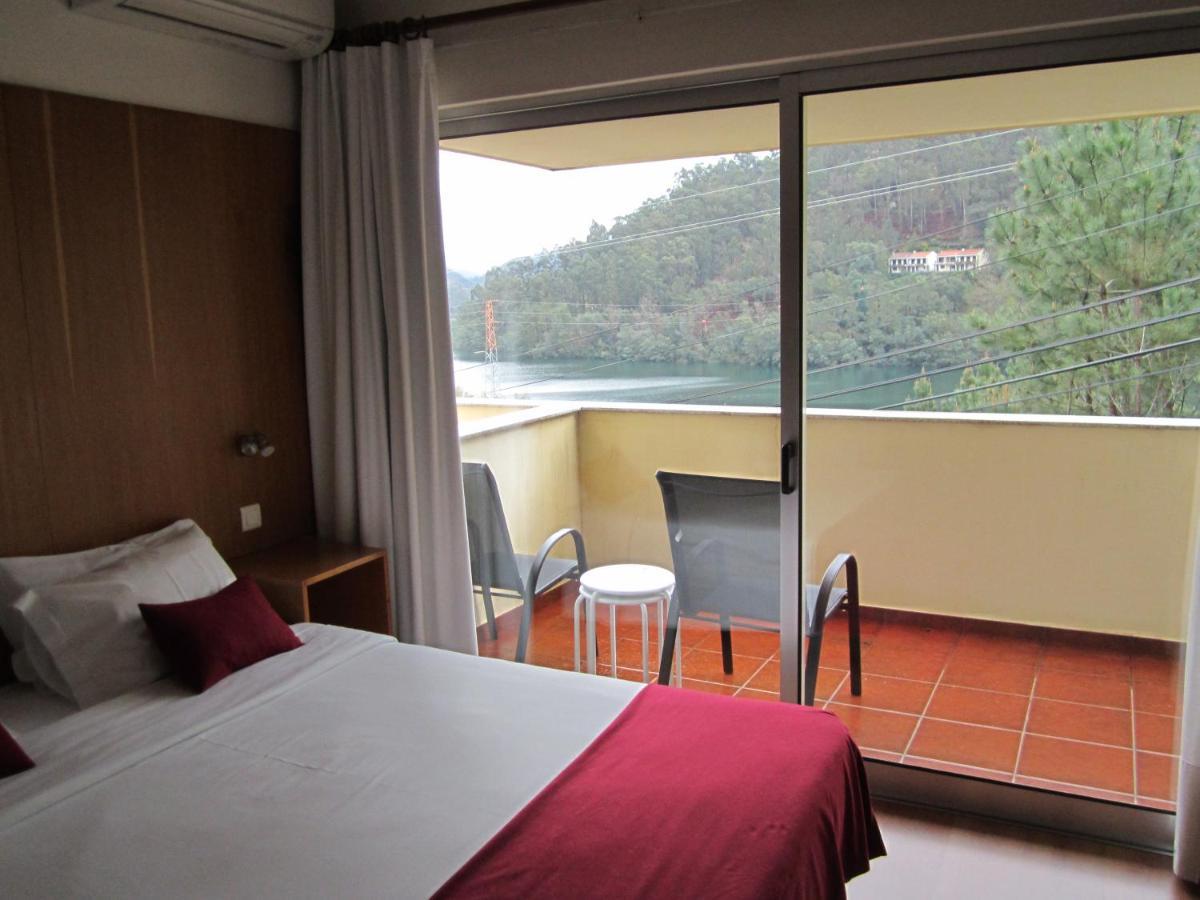 Hotel Eco Salvador Geres Exterior foto